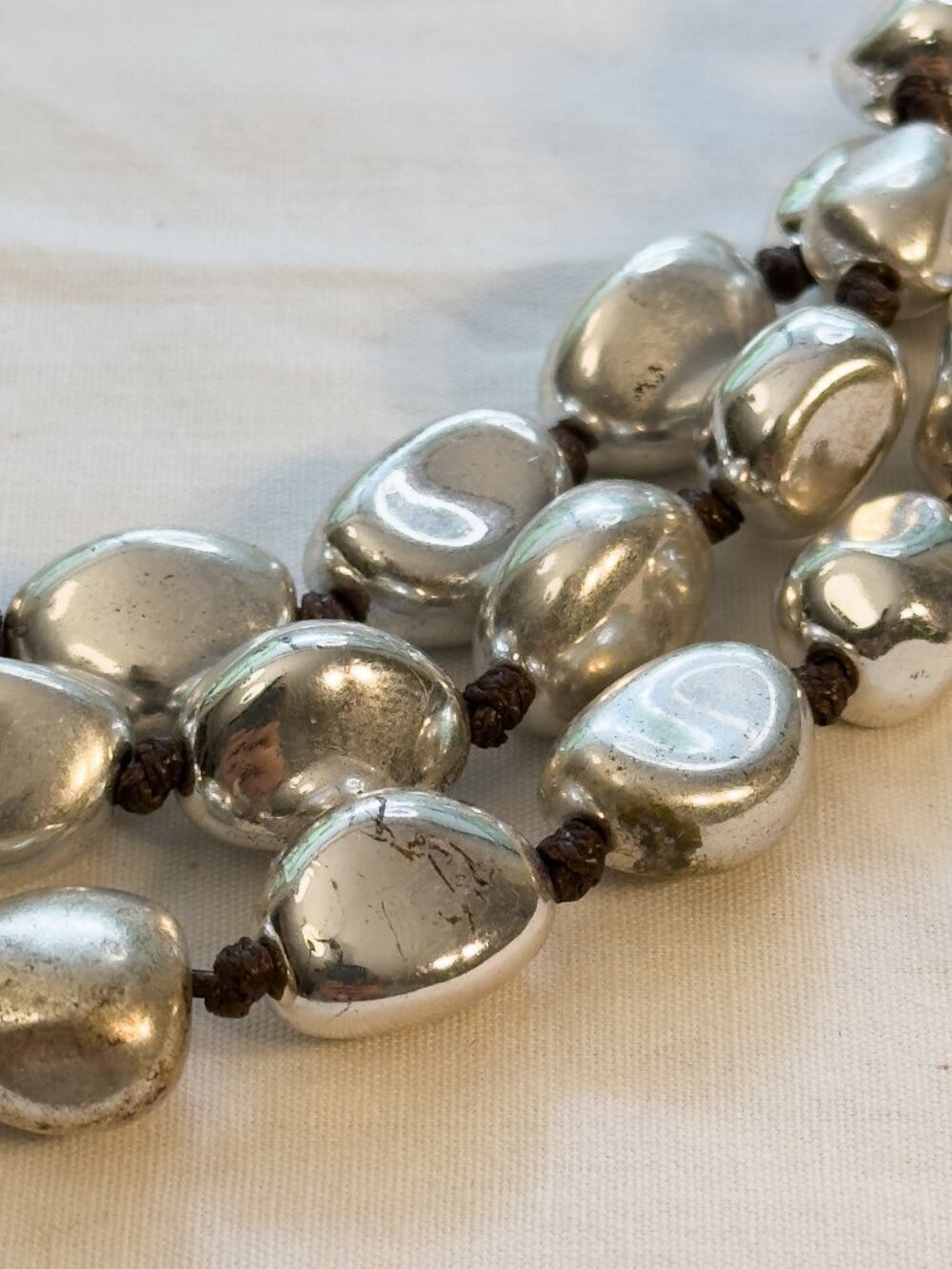 Designer Robert Lee Morris RLM Soho Silver Tone 3 Strand Beaded Necklace - Picture 9 of 14